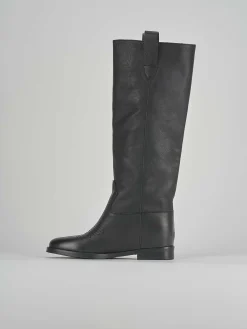 Stivale tacco 2 cm nero pelle