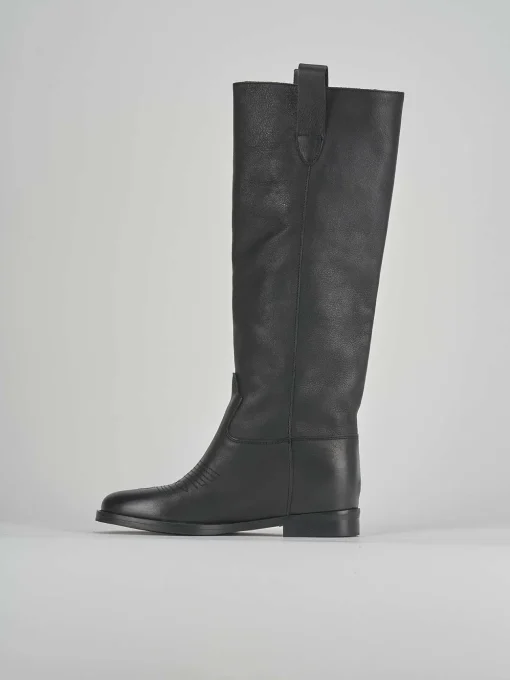 Stivale tacco 2 cm nero pelle
