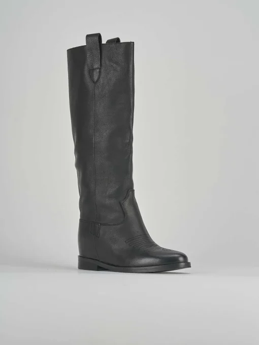 Stivale tacco 2 cm nero pelle