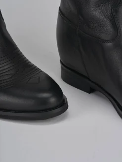 Stivale tacco 1 cm nero pelle