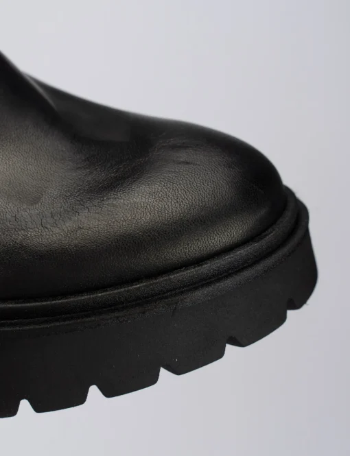 Stivale tacco 2 cm nero pelle