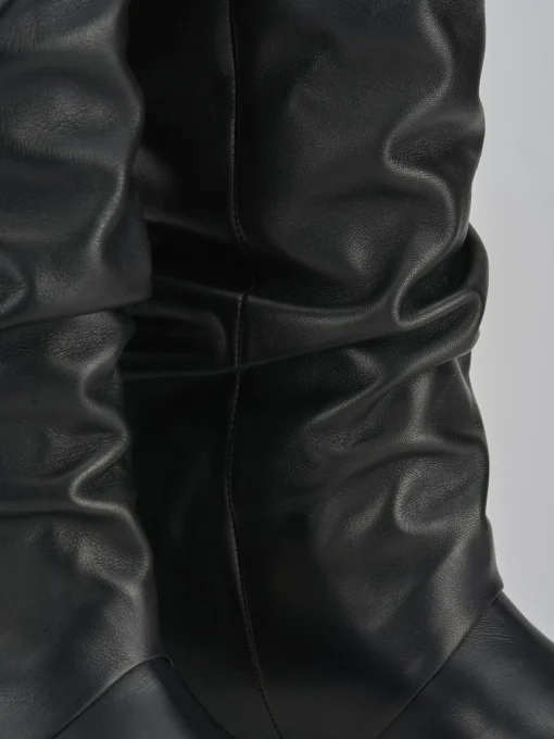 Stivale tacco 2 cm nero pelle