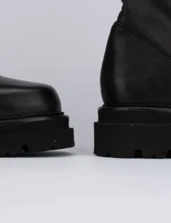 Stivale tacco 2 cm nero pelle