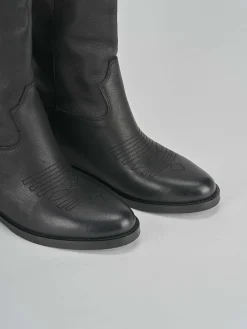 Stivale tacco 2 cm nero pelle