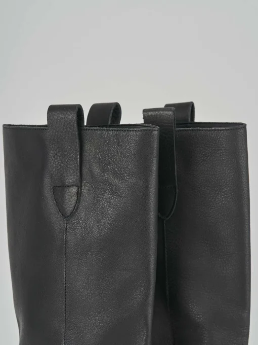 Stivale tacco 2 cm nero pelle