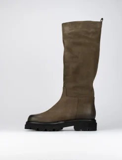 Stivale tacco 1 cm testa nabuk