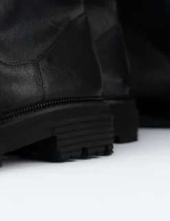 Stivale tacco 2cm nero pelle