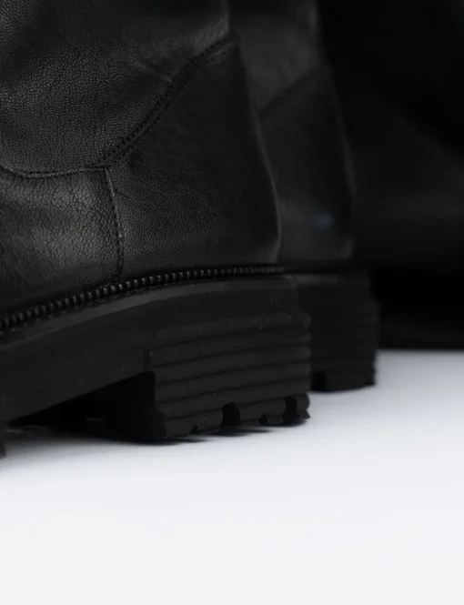 Stivale tacco 2cm nero pelle