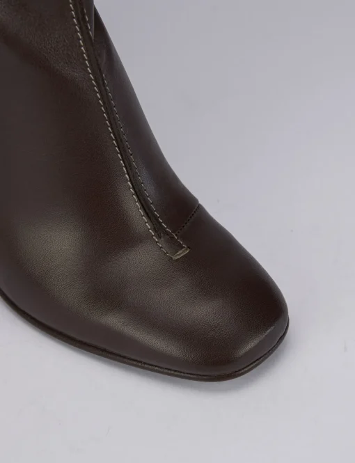 Stivale tacco 9cm testa pelle