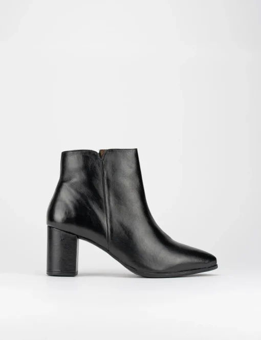 Stivale tronchetto tacco 5 cm nero