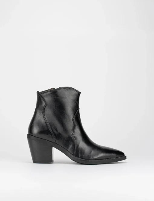 Stivale tronchetto tacco 7 cm nero