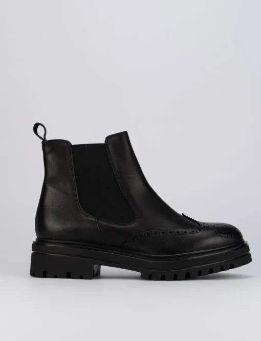 Stivale tronchetto tacco 1 cm nero pelle