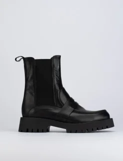 Stivale tronchetto tacco 1 cm nero pelle