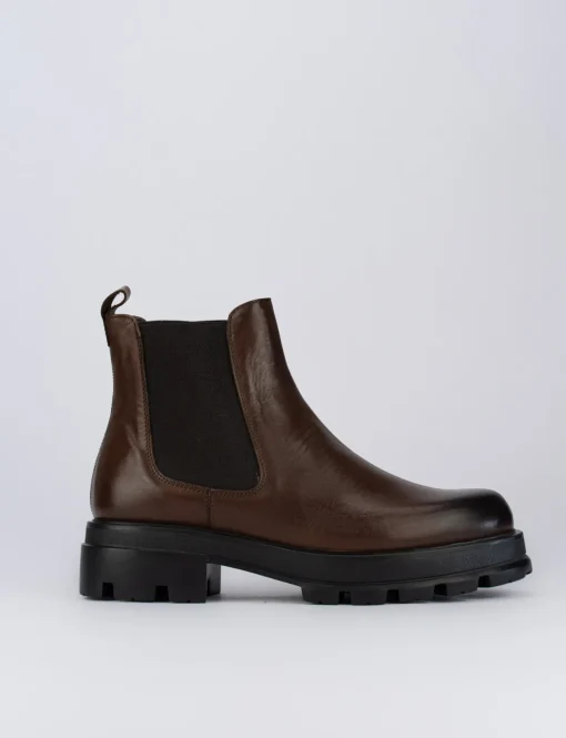 Stivale tronchetto tacco 2 cm marrone pelle