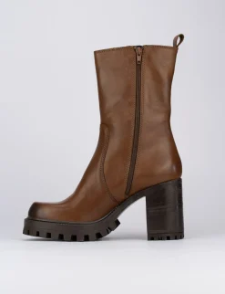 Stivale tronchetto tacco 8 cm marrone pelle