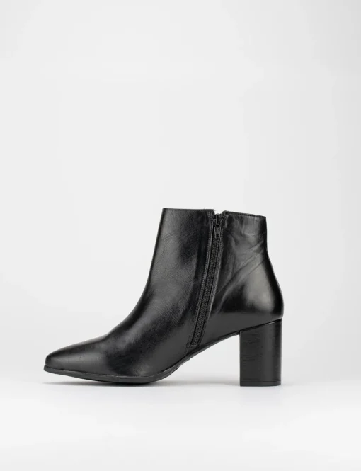 Stivale tronchetto tacco 5 cm nero