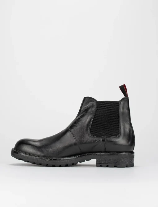 Stivale tronchetto tacco 1 cm nero