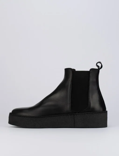 Stivale tronchetto tacco 1 cm nero pelle