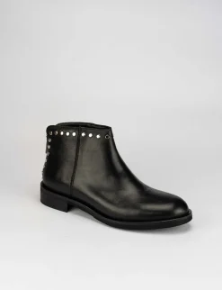 Stivale tronchetto tacco 2 cm nero