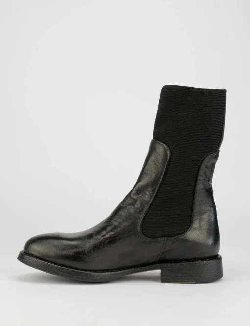 Stivale tronchetto tacco 2 cm nero