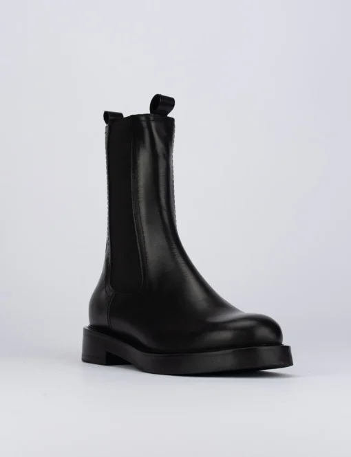 Stivale tronchetto tacco 1 cm nero pelle