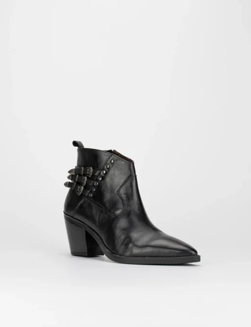 Stivale tronchetto tacco 5 cm nero