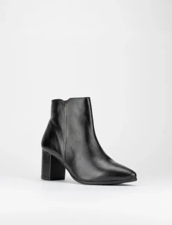 Stivale tronchetto tacco 5 cm nero