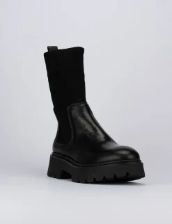Stivale tronchetto tacco 1 cm nero pelle