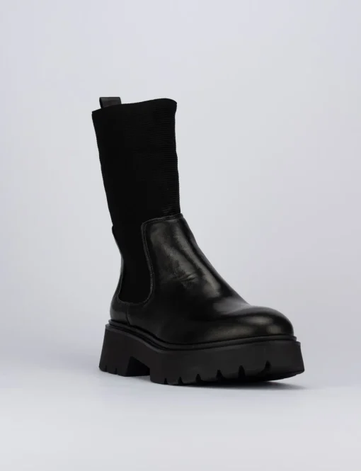Stivale tronchetto tacco 1 cm nero pelle