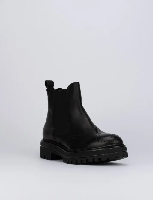 Stivale tronchetto tacco 1 cm nero pelle