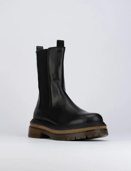 Stivale tronchetto tacco 2 cm nero pelle