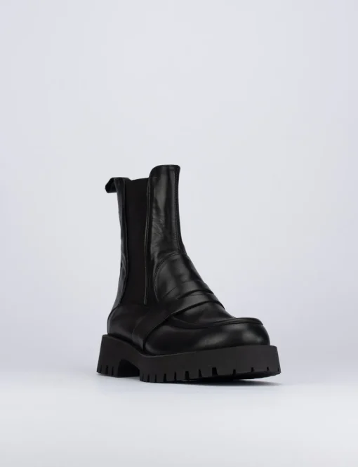 Stivale tronchetto tacco 1 cm nero pelle