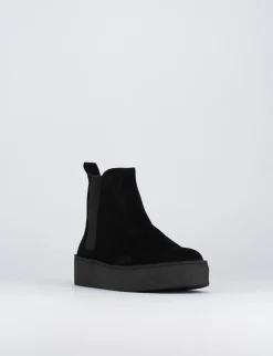 Stivale tronchetto tacco 1 cm nero camoscio