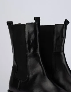 Stivale tronchetto tacco 1 cm nero pelle