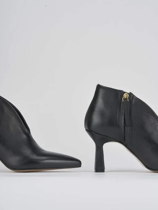 Stivale tronchetto tacco 6 cm nero pelle