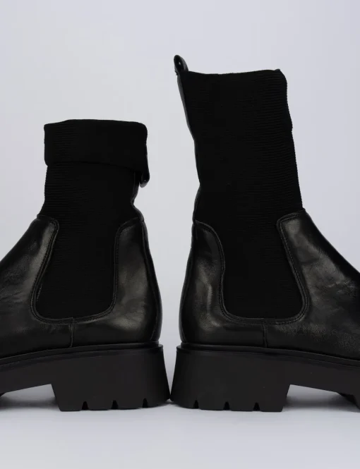 Stivale tronchetto tacco 1 cm nero pelle