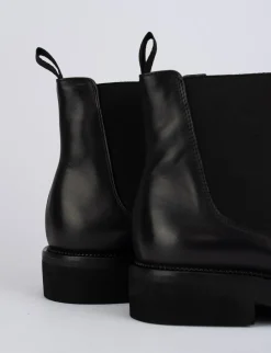 Stivale tronchetto tacco 2 cm nero pelle