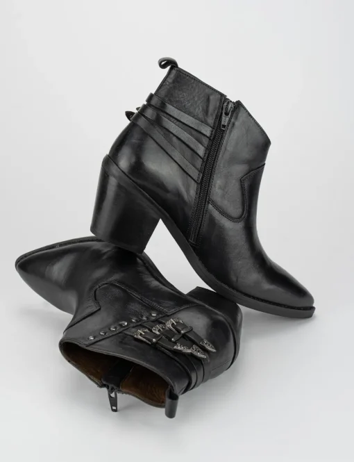 Stivale tronchetto tacco 5 cm nero
