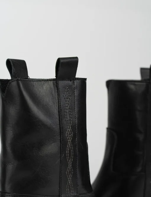 Stivale tronchetto tacco 5 cm nero