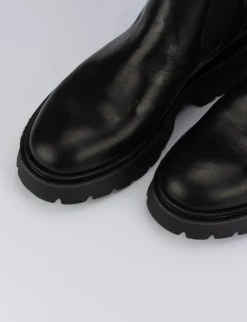 Stivale tronchetto tacco 2 cm nero pelle