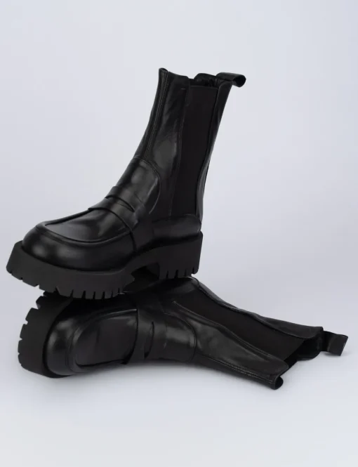 Stivale tronchetto tacco 1 cm nero pelle