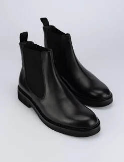 Stivale tronchetto tacco 2 cm nero pelle