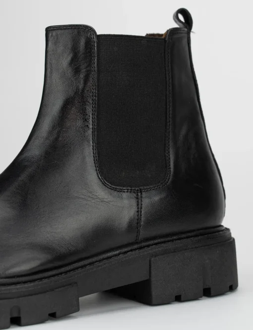 Stivale tronchetto zeppa 3 cm nero