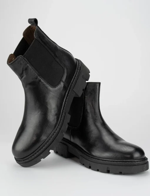 Stivale tronchetto zeppa 3 cm nero
