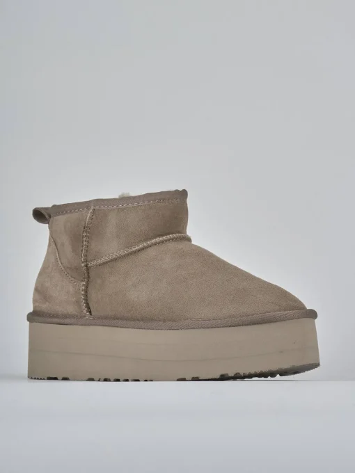 Stivaletti camoscio beige