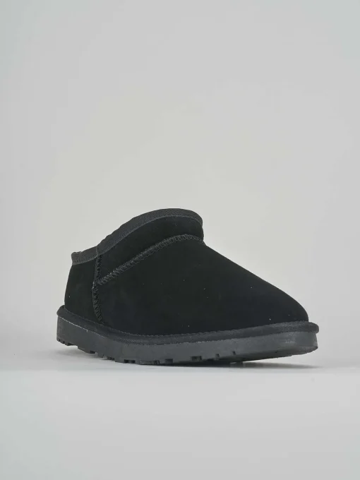 Stivaletti camoscio nero
