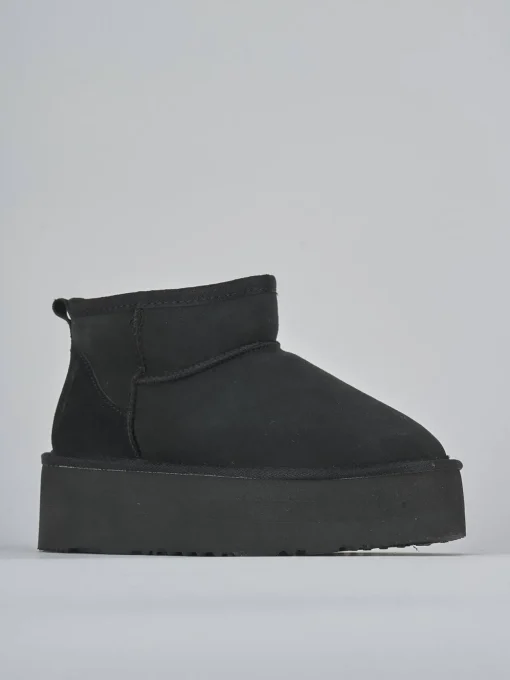 Stivaletti camoscio nero