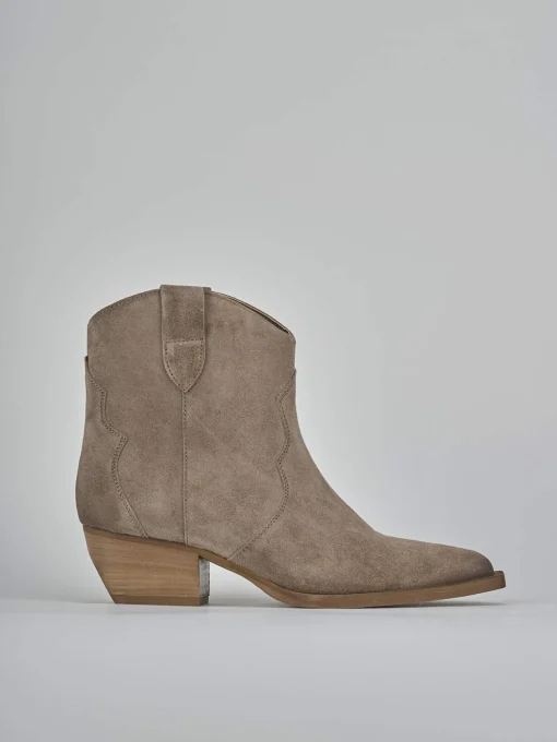 Stivaletti tacco 5cm camoscio beige