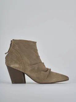 Stivaletti tacco 7cm camoscio beige