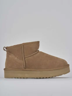 Stivaletti tacco 2cm camoscio beige